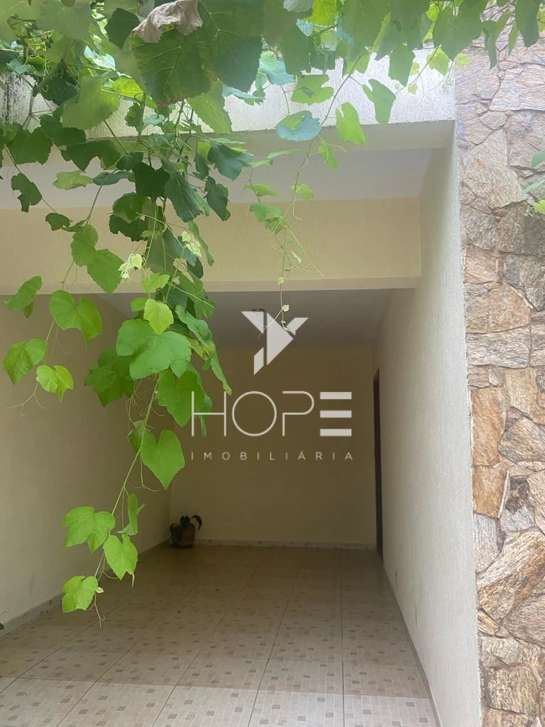 Sobrado à Venda - 6 Quartos – 306 m² de terreno – Portal de Versalhes 2 – Zona Oeste – Londrina/PR