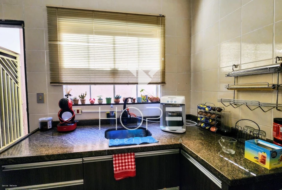 Imagens do imóveis Casa à venda com 191 m² - 3 quartos - suíte - 3 vagas - planejados - Parque Residencial Manela - Cambé PR