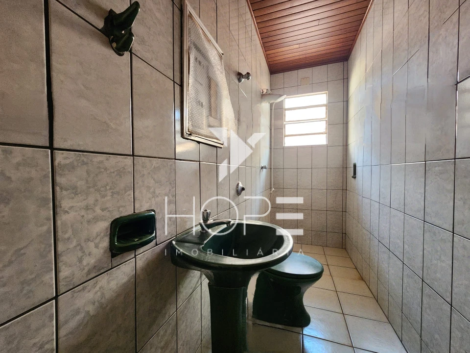 Sobrado à Venda 5 Quartos – Bairro Coliseu – Zona Norte Londrina PR