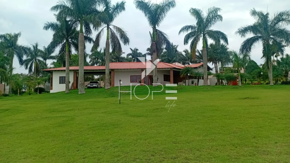 Imagens do imóveis Casa de Alto Padrão com 3 Suítes em Condomínio Fechado – Terreno de 5.000m² com Piscina Aquecida e Espaço Gourmet – Rolândia/PR