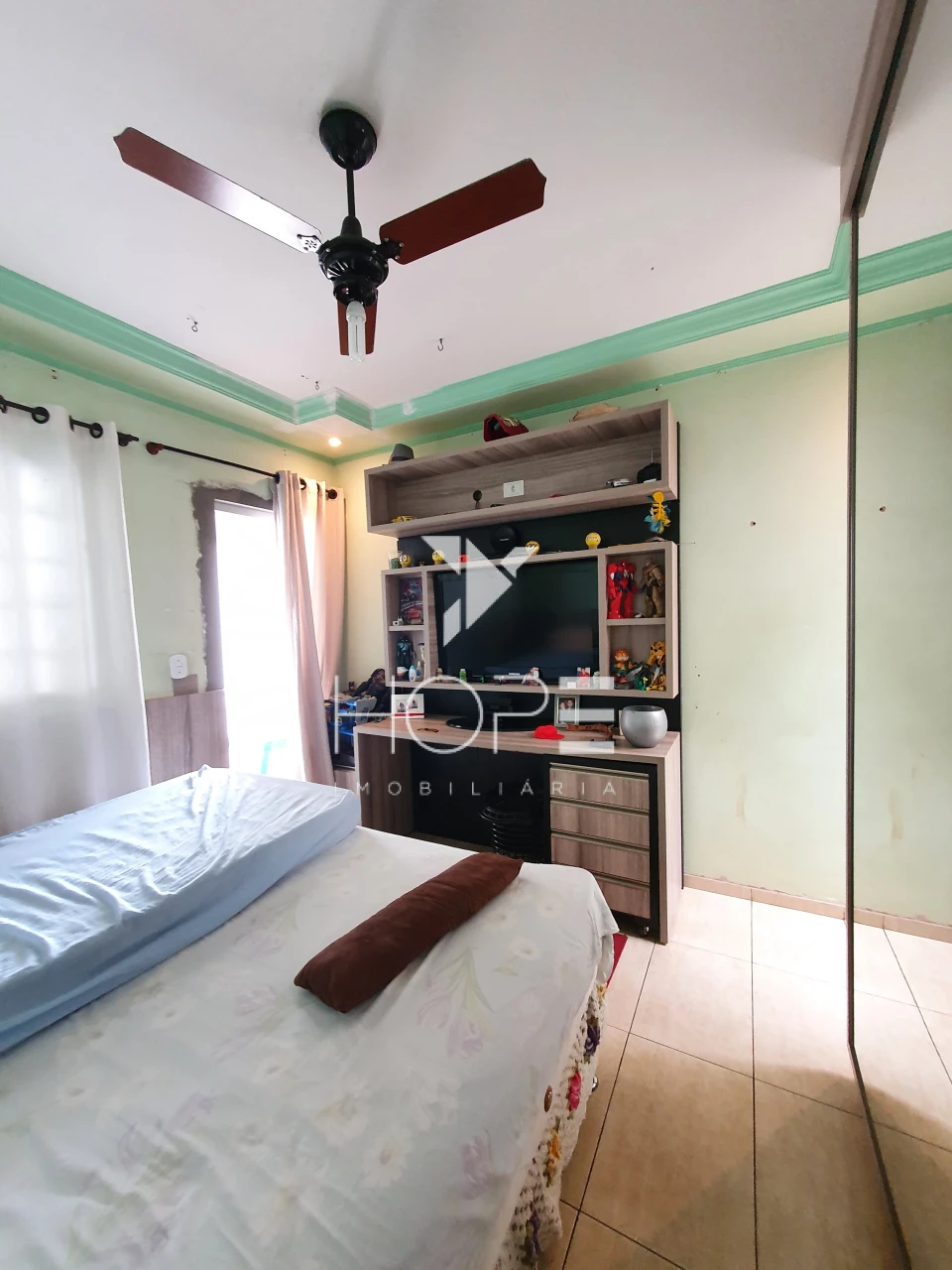 Imagens do imóveis Casa com 3 Quartos + Galpão Comercial à Venda – 285,66 m² – Conj. Hab. Santiago II – Londrina/PR