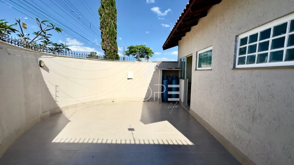Imagens do imóveis Casa à venda com 3 dormitórios - 250 m² no Granville Parque - Próximo a Av. Harry Prochet - Londrina/Pr.