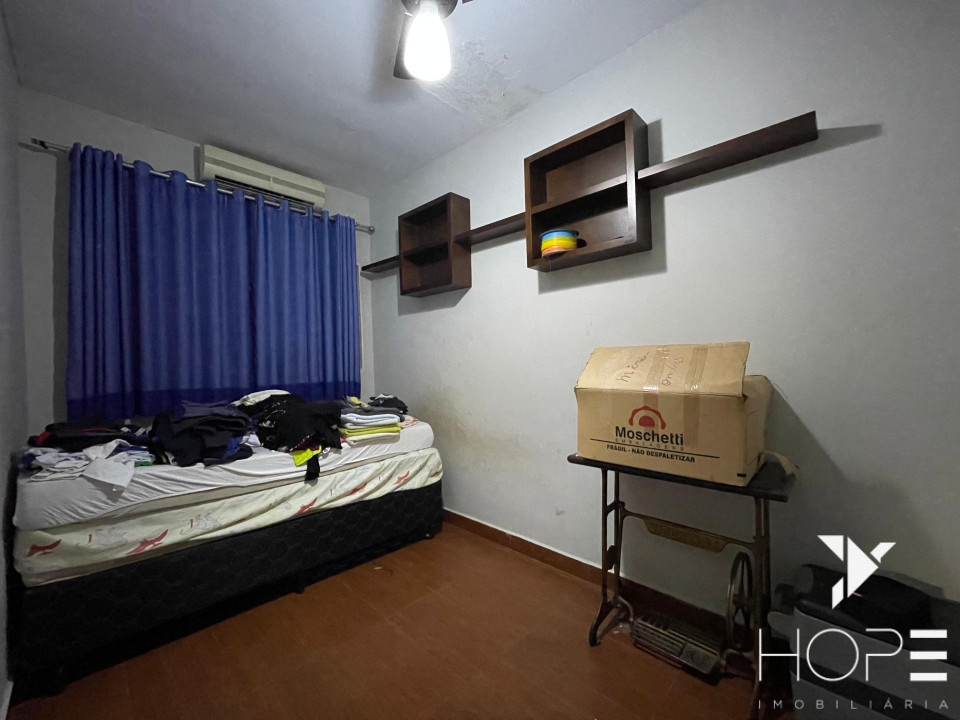 CASA TÉRREA A VENDA - 3 QUARTOS - VILA CASONI - LONDRINA