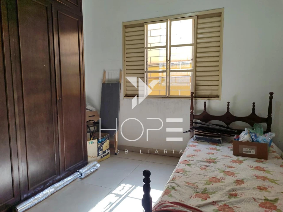 Casa à venda Jd. Bancários - Londrina-Pr.