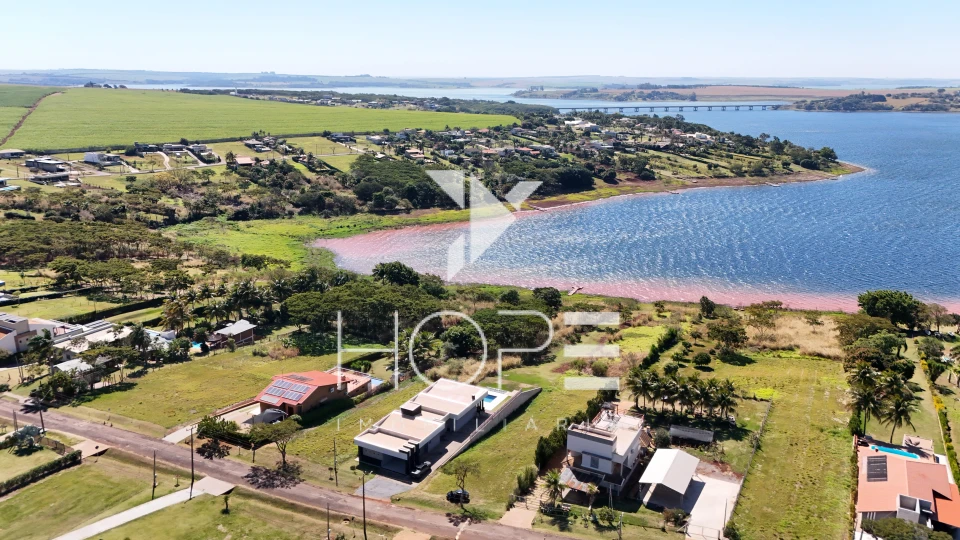 Chácara Beira-Rio de Alto Padrão à Venda – Condomínio Porto das Águas – Porecatu/PR