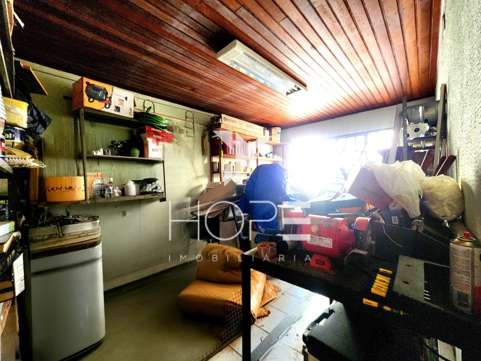 Sobrado à Venda 5 Quartos – Bairro Coliseu – Zona Norte Londrina PR