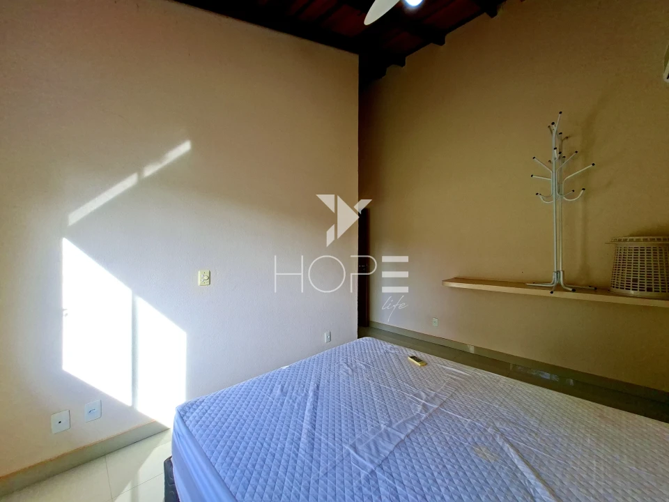Imagens do imóveis Condomínio Riviera do Poente - chácara molhada à venda com 2.277 m² - 4 suítes - piscina - sauna - Alvorada do Sul PR