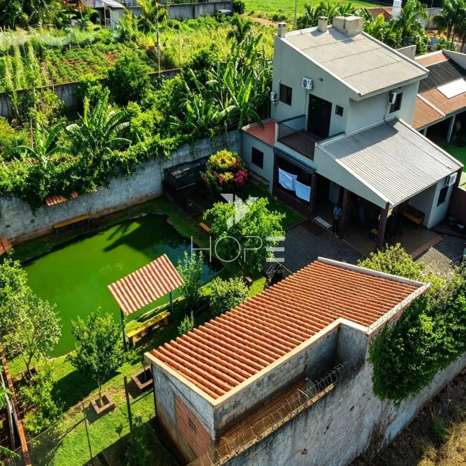 Imagens do imóveis Chácara à Venda com Piscina – 580m² – 4 Quartos (1 Suíte) – Vila Feliz – Apucarana/PR