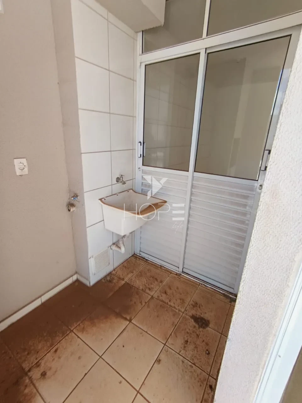 Imagens do imóveis Apartamento à venda – 2 quartos – Térreo com garden – Jardim Ana Eliza – Cambé/PR