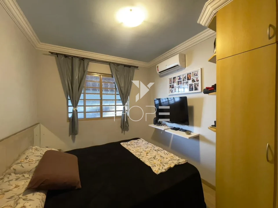 Imagens do imóveis Casa à Venda – 187m² – 3 Quartos (1 Suíte) – Franca – Zona Leste – Londrina/PR