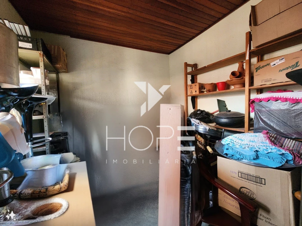 Sobrado à Venda 5 Quartos – Bairro Coliseu – Zona Norte Londrina PR