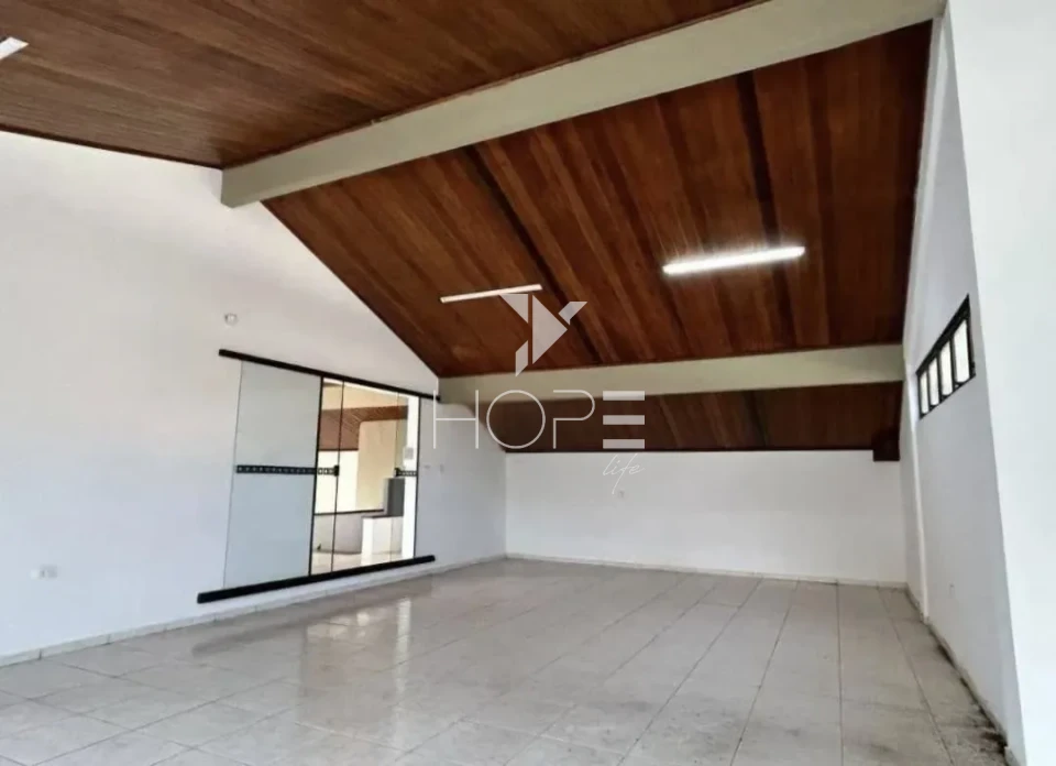 Imagens do imóveis Casa comercial para locação com 500 m² - 12 salas - piscina - quadra esportiva - Centro - Londrina PR