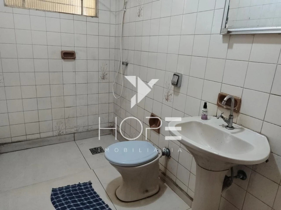 Casa à venda Jd. Bancários - Londrina-Pr.