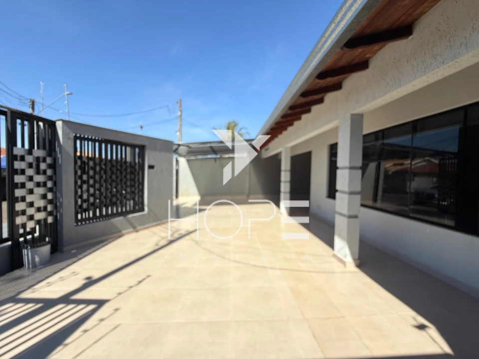 Casa à venda – 3 quartos – 180 m² – Jardim Brasília – Londrina/PR