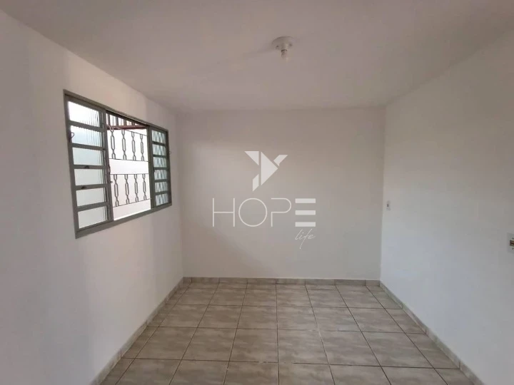 Imagens do imóveis Sobrado para Alugar no Sabará I em Londrina – 3 Quartos (1 Suíte) – Próximo à Av. Arthur Thomas - R$ 2.290,00