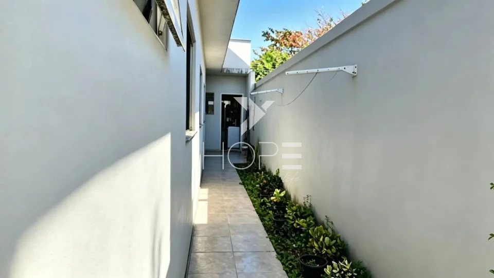Imagens do imóveis Casa geminada à venda - 81 m² - 3 quartos - 1 suíte - Jardim Montecatini - Região Leste - Londrina PR