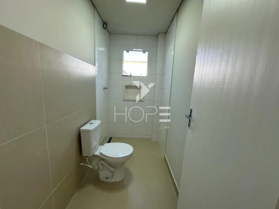 Imagens do imóveis Casa geminada à venda com 3 quartos (1 suíte) no Jardim Bandeirantes – Zona Oeste – Londrina/PR