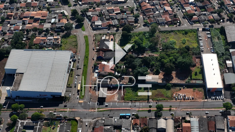 Terreno comercial à venda – aprox. 11.000 m² – Av. da Liberdade – Londrina/PR