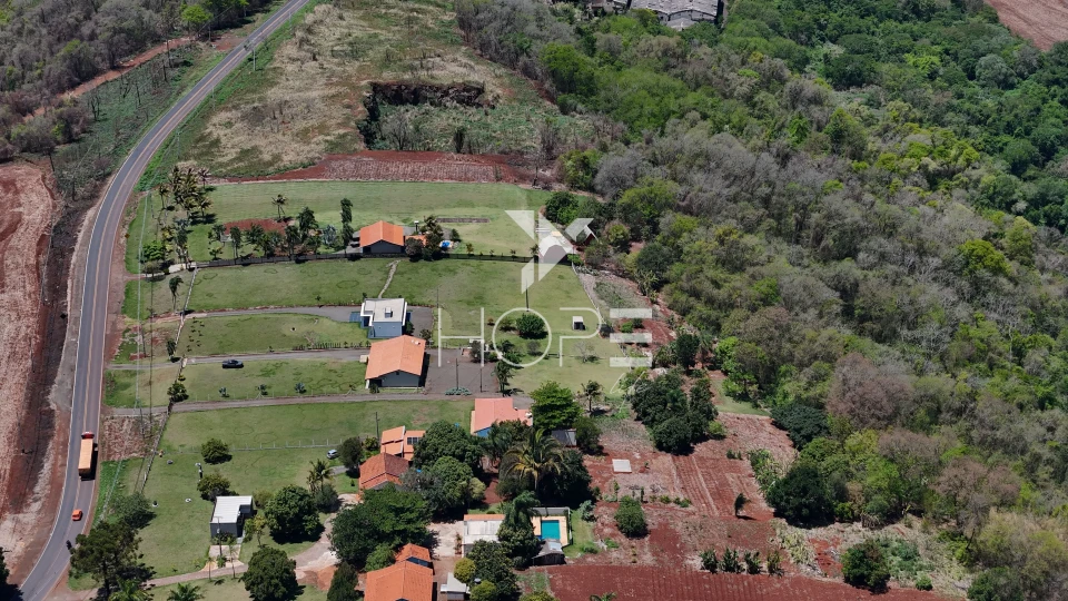 Imagens do imóveis Chácara à venda com 10.278 m² - 3 quartos - 2 banheiros - Rodovia Engenheiro Ângelo Lopes - Ibiporã PR