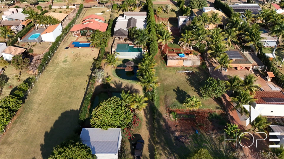 Imagens do imóveis CHÁCARA MOLHADA DE ALTO PADRÃO NO CONDOMÍNIO RIVIERA DO POENTE