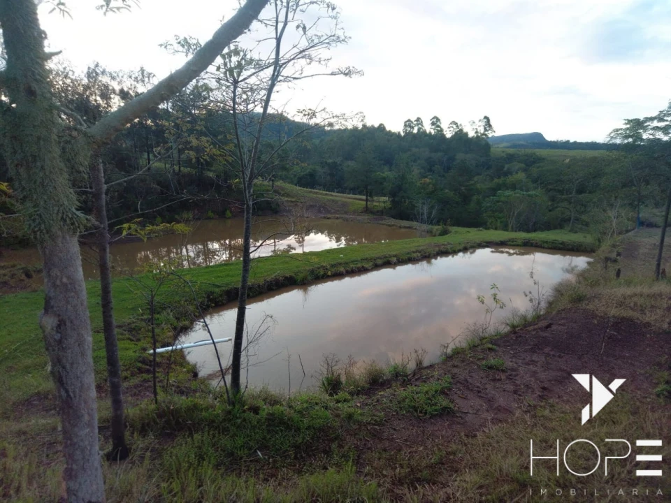 Imagens do imóveis Sítio à venda em Tamarana – Localização privilegiada na beira da estrada