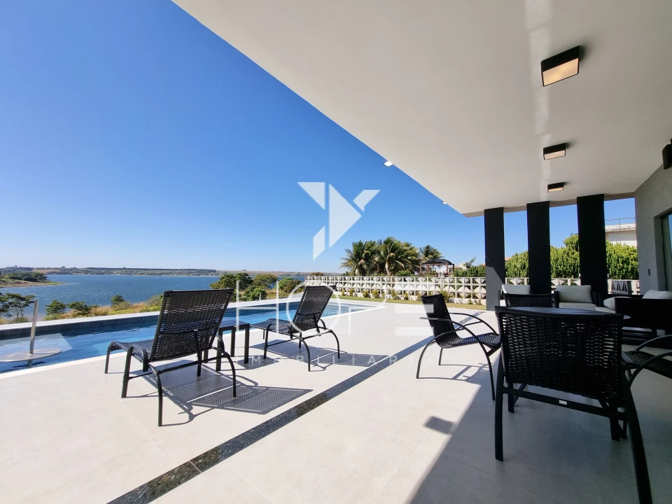 Chácara Beira-Rio de Alto Padrão à Venda – Condomínio Porto das Águas – Porecatu/PR