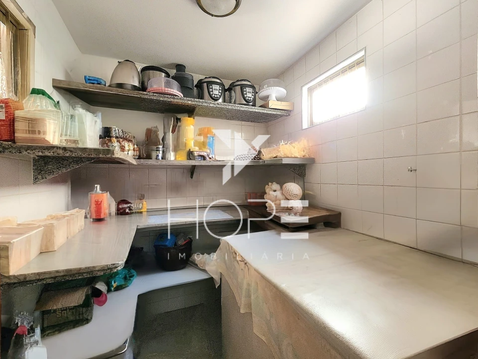 Sobrado à Venda 5 Quartos – Bairro Coliseu – Zona Norte Londrina PR