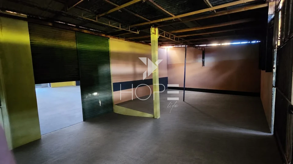 Imagens do imóveis Barracão Comercial para alugar com 300m² -  as magens da  Av. Dez de Dezembro - Zona Sul - Londrina PR