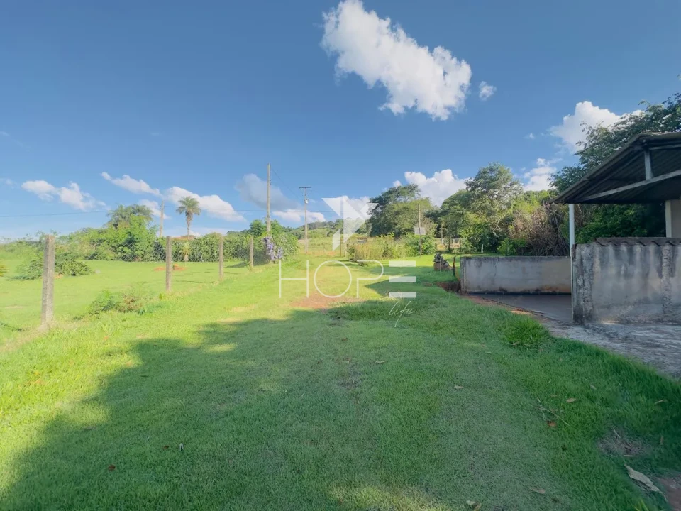 Imagens do imóveis Chácara à venda – 30.000 m² – Patrimônio Regina – Londrina/PR – Piscina e Espaço Gourmet