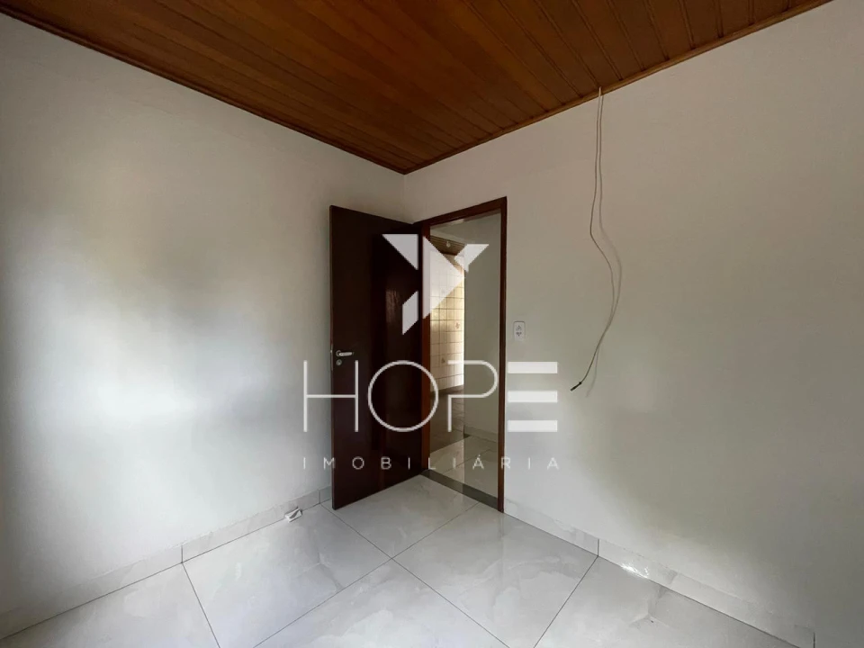 Imagens do imóveis Casa para Venda e Locação - 3 Quartos (1 Suíte) - Zona Norte - Londrina/PR