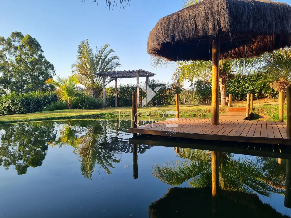 Imagens do imóveis Condomínio Riviera do Poente – Chácara Molhada porteira fechada À venda  – 4 suítes – 5 vagas – 2.600 m² – Alvorada do Sul/PR