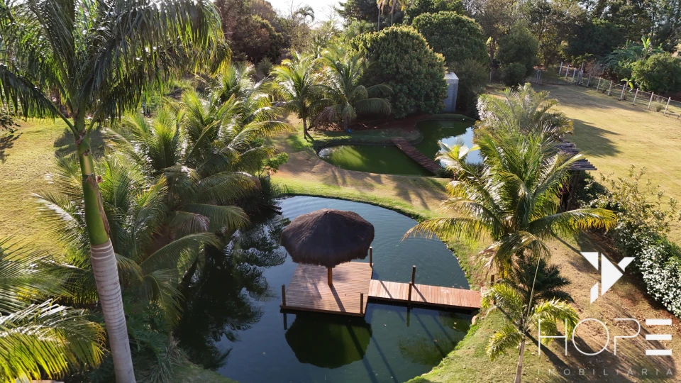 Imagens do imóveis CHÁCARA MOLHADA DE ALTO PADRÃO NO CONDOMÍNIO RIVIERA DO POENTE