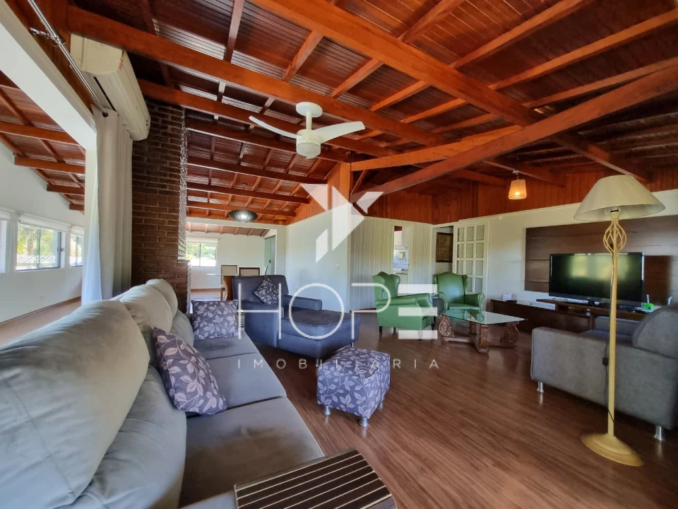 Chácara escriturada molhada à venda – Porteira Fechada – 12.000m² – Alvorada do sul/PR