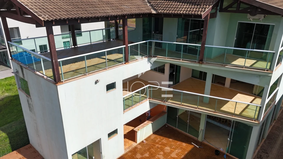 Imagens do imóveis Condomínio Porto das Águas - chácara molhada à venda com 4 suítes - piscina - Porecatu PR