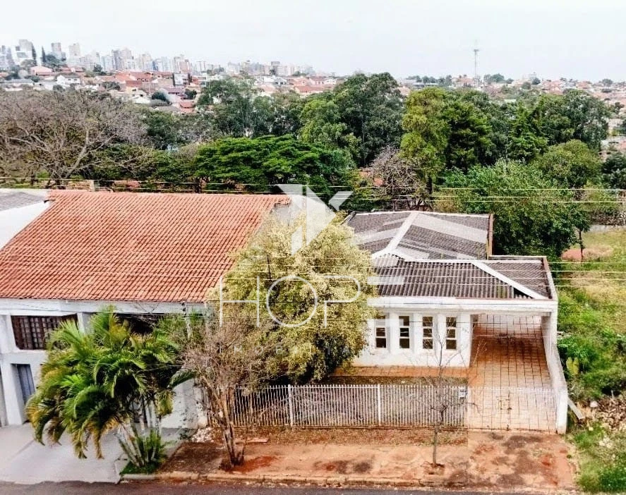 Casa à venda com 4 quartos no Jardim Champagnat – Londrina