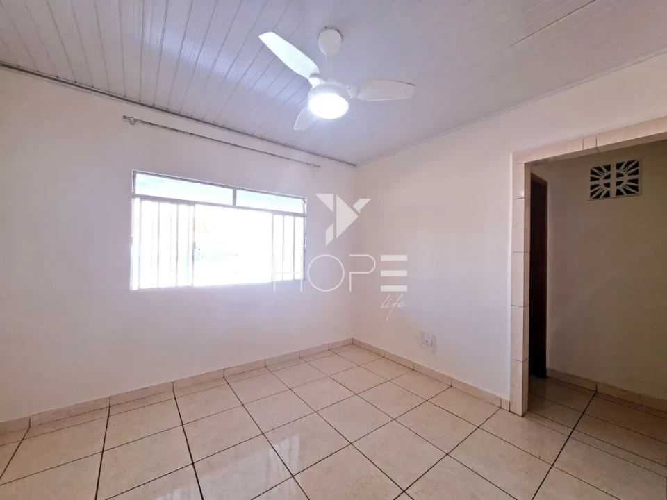 Imagens do imóveis Casa com edícula para locação com 200m² - 3 quartos (1 suíte) - 2 vagas - Conjunto Milton Gavetti - Zona Norte - Londrina PR