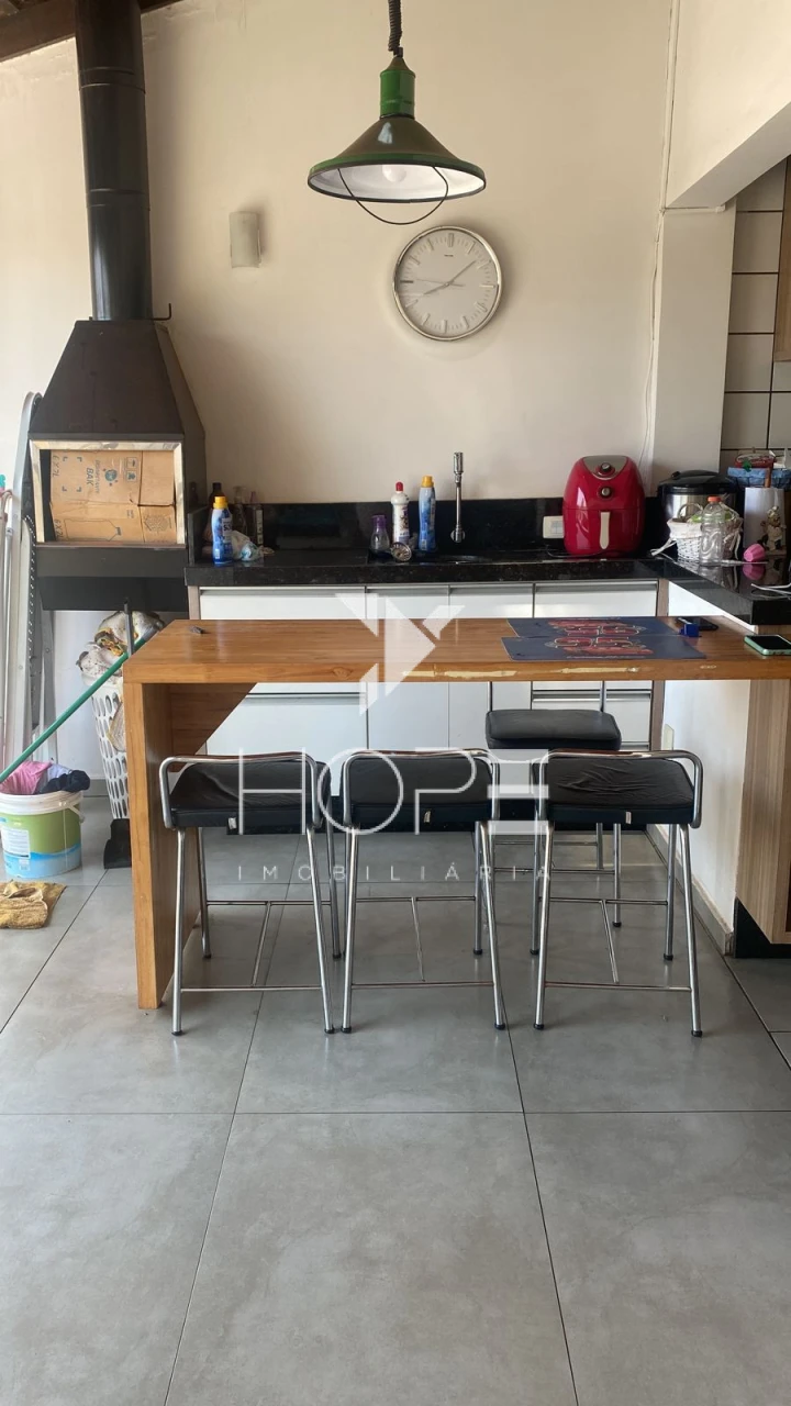 Imagens do imóveis Sobrado Geminado à Venda – 169 m² – 3 Quartos (1 Suíte) – Jardim Novo Sabará – Zona Oeste – Londrina/PR