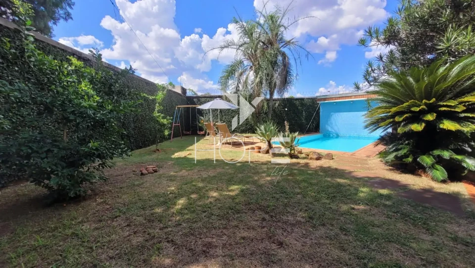 Imagens do imóveis Sobrado à Venda com Piscina – 301m² – 3 Quartos (1 Suíte) – Tucano – Zona Sul – Londrina/PR