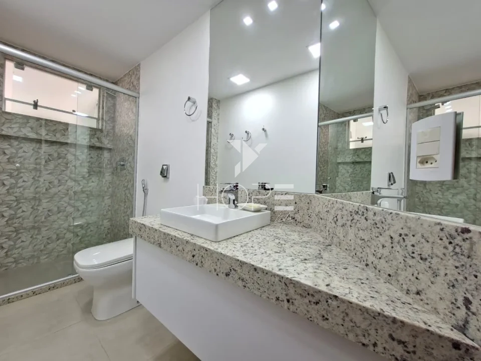 Edifício Granville - Apartamento Mobiliado à venda com 111m² - 3 quartos (1 suíte) - porteira fechada - Centro - Londrina PR