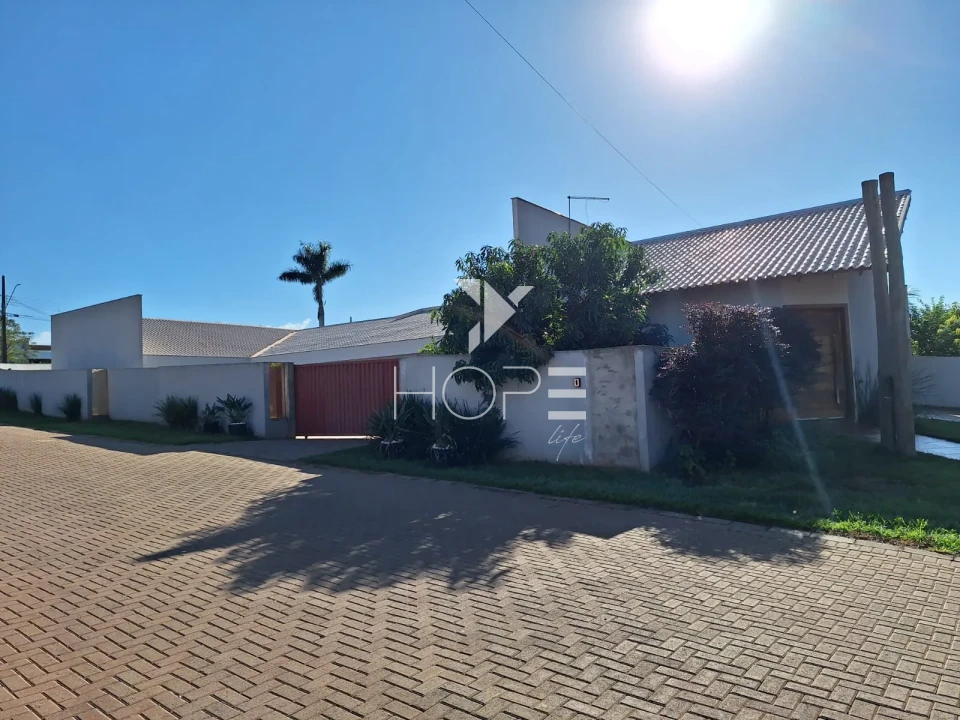 Imagens do imóveis Condomínio Riviera do Poente - chácara à venda com 1.000m² - 4 suítes - 6 vagas - piscina - vista para represa - Alvorada do Sul PR