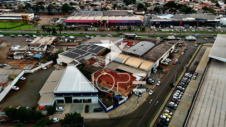 ESPAÇO COMERCIAL PARA LOCAÇÃO - PROXIMO A AV. TIRADENTES