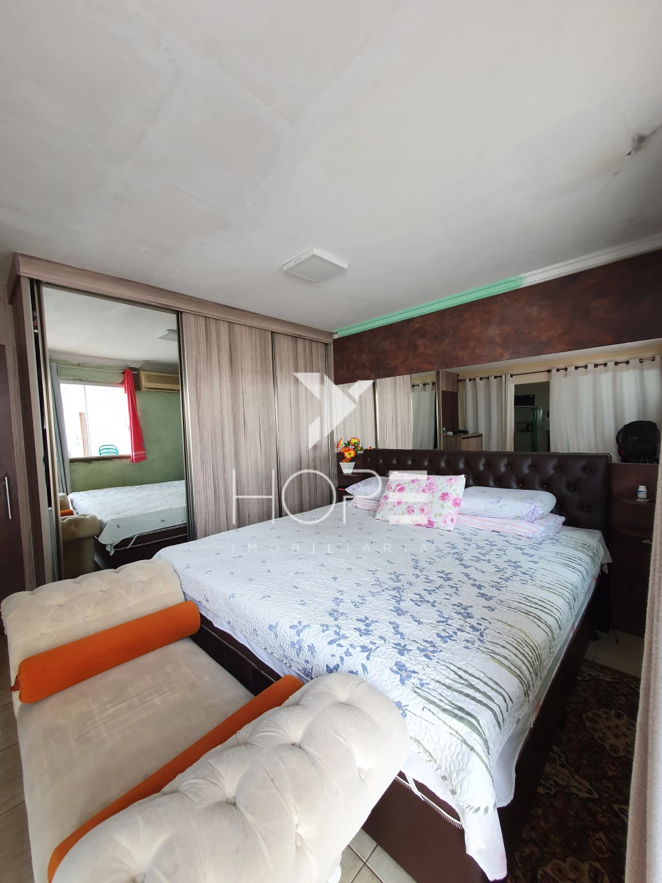 Imagens do imóveis Casa com 3 Quartos + Galpão Comercial à Venda – 285,66 m² – Conj. Hab. Santiago II – Londrina/PR