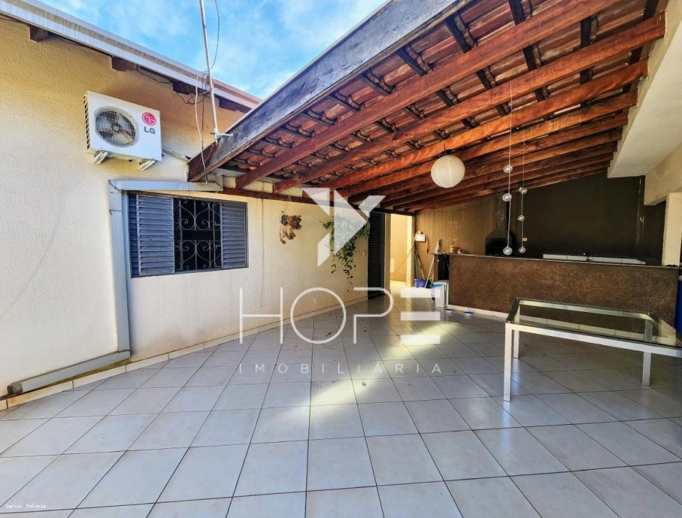 Imagens do imóveis Casa à venda com 191 m² - 3 quartos - suíte - 3 vagas - planejados - Parque Residencial Manela - Cambé PR