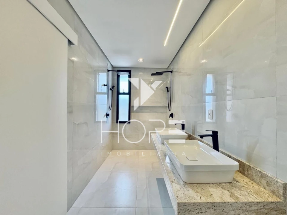 Sobrado Novo de 3 Suítes à Venda no Araçari – Parque Tauá – Londrina