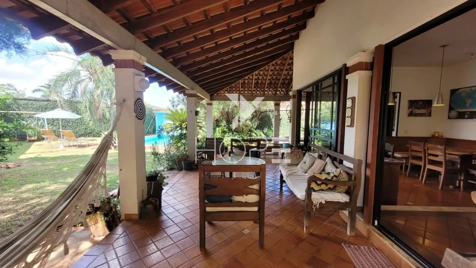 Imagens do imóveis Sobrado à Venda com Piscina – 301m² – 3 Quartos (1 Suíte) – Tucano – Zona Sul – Londrina/PR