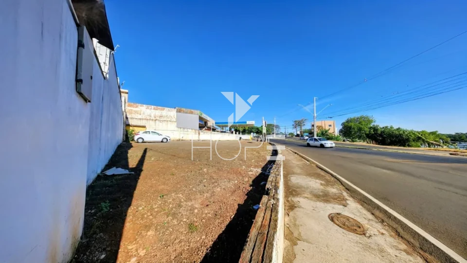 Imagens do imóveis Terreno comercial à venda com 472m² - esquina - projeto aprovado - próximo Av 10 de Dezembro e Santos Dumont - Londrina PR