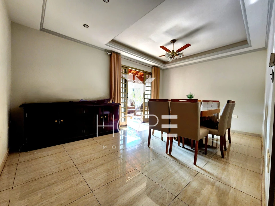 Sobrado à Venda 5 Quartos – Bairro Coliseu – Zona Norte Londrina PR