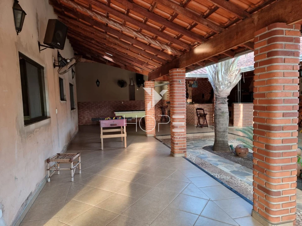 Imagens do imóveis Chácara à venda com 170 m² - 3 quartos - 2 banheiros -  3 vagas - Balneário Tibagi - Ibiporã/PR