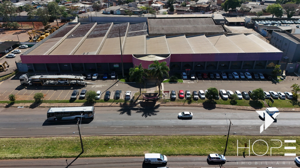 Imagens do imóveis Galpão/Barracão de 6.817 m² na Avenida Tiradentes, Londrina – Venda e Locação