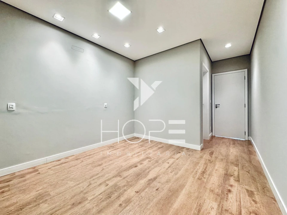 Sobrado Novo à Venda no Condomínio Araçari – 3 Suítes – Parque Tauá